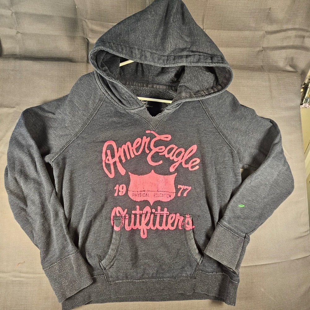 American Eagle Outfitters Womens Grey Pink Graphic Hoodie Sweatshirt Medium 1977